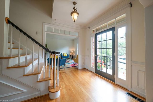 3713 Burbank Lane, Winston-salem, NC 27106