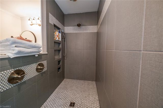 3713 Burbank Lane, Winston-salem, NC 27106