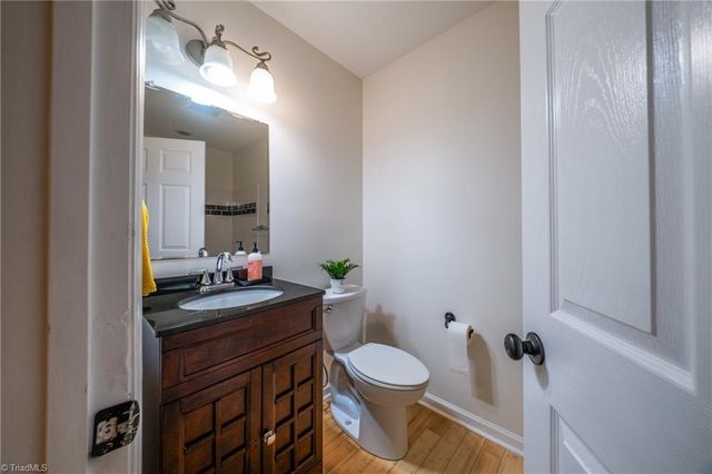 3713 Burbank Lane, Winston-salem, NC 27106