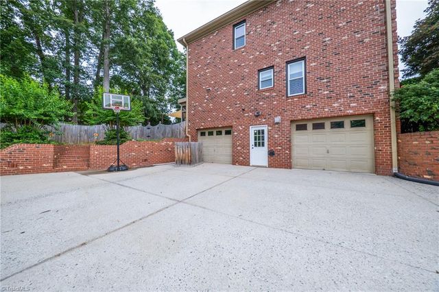 3713 Burbank Lane, Winston-salem, NC 27106