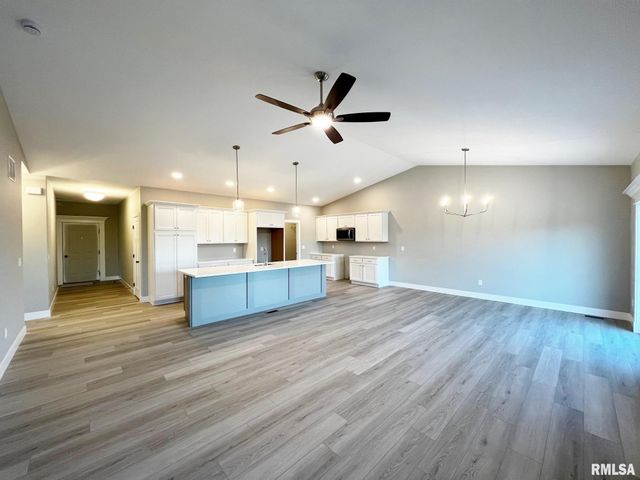 8802 N WESTPOINT Court, Edwards, IL 61528