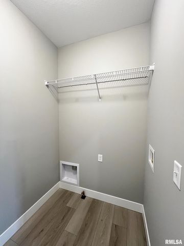 8802 N WESTPOINT Court, Edwards, IL 61528