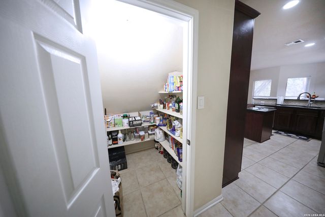 19507 CAMINO RDG, San Antonio, TX 78258