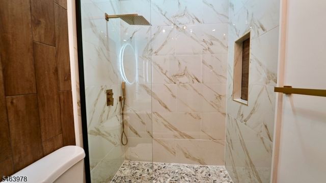 805 3rd Ave, Elizabeth City, NJ 07202
