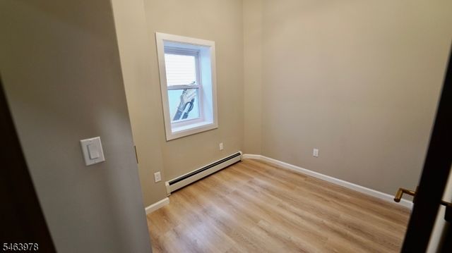 805 3rd Ave, Elizabeth City, NJ 07202