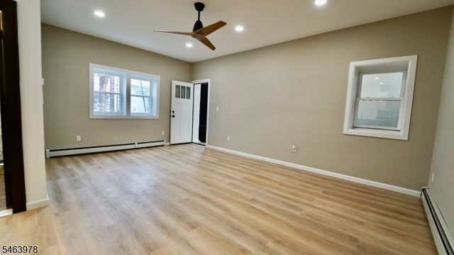 805 3rd Ave, Elizabeth City, NJ 07202