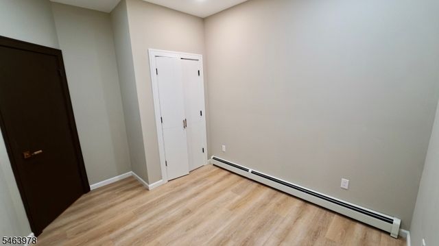 805 3rd Ave, Elizabeth City, NJ 07202