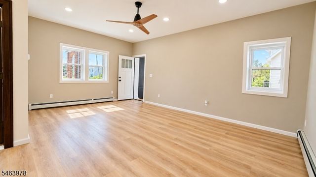 805 3rd Ave, Elizabeth City, NJ 07202