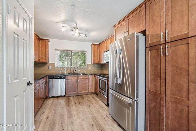 7500 E DEER VALLEY Road 84, Scottsdale, AZ 85255