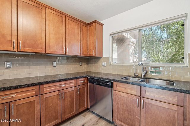 7500 E DEER VALLEY Road 84, Scottsdale, AZ 85255