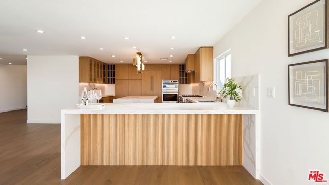 8124 Billowvista Drive, Playa Del Rey (los Angeles), CA 90293