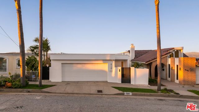8124 Billowvista Drive, Playa Del Rey (los Angeles), CA 90293