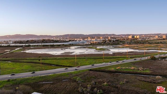 8124 Billowvista Drive, Playa Del Rey (los Angeles), CA 90293