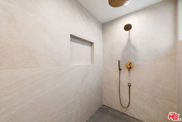 8124 Billowvista Drive, Playa Del Rey (los Angeles), CA 90293