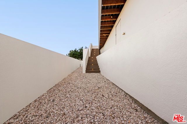 8124 Billowvista Drive, Playa Del Rey (los Angeles), CA 90293