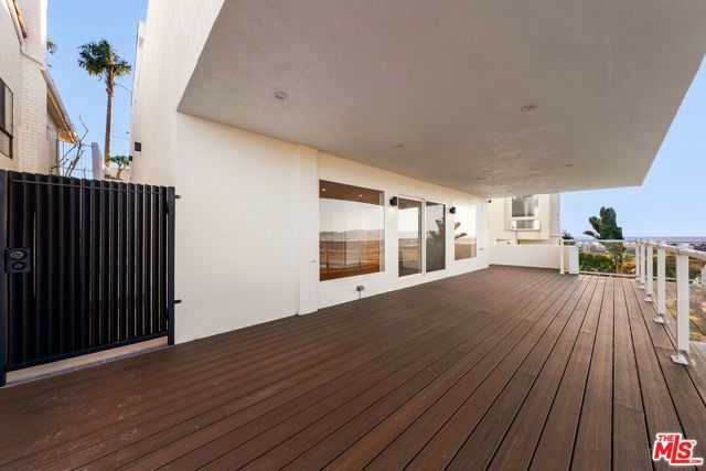 8124 Billowvista Drive, Playa Del Rey (los Angeles), CA 90293