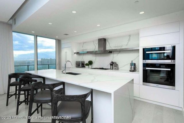 1101 Ocean Avenue N, 902, Asbury Park, NJ 07712