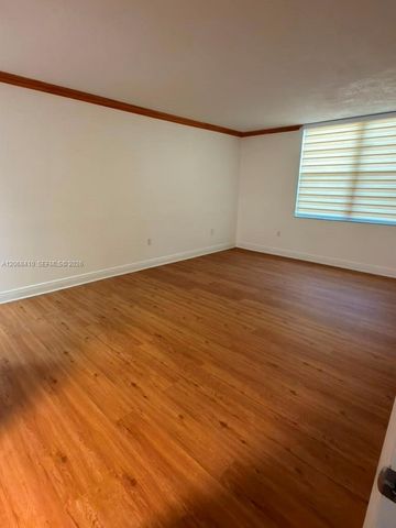 10835 SW 112th Avenue 114, Miami, FL 33176