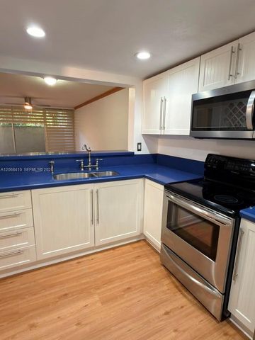 10835 SW 112th Avenue 114, Miami, FL 33176