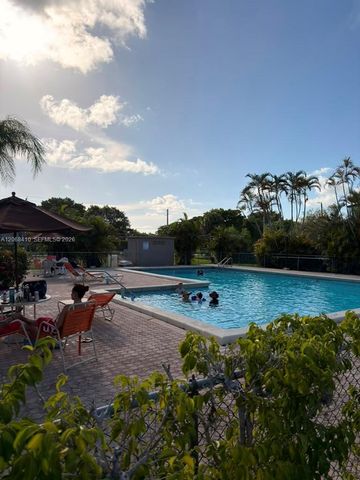10835 SW 112th Avenue 114, Miami, FL 33176