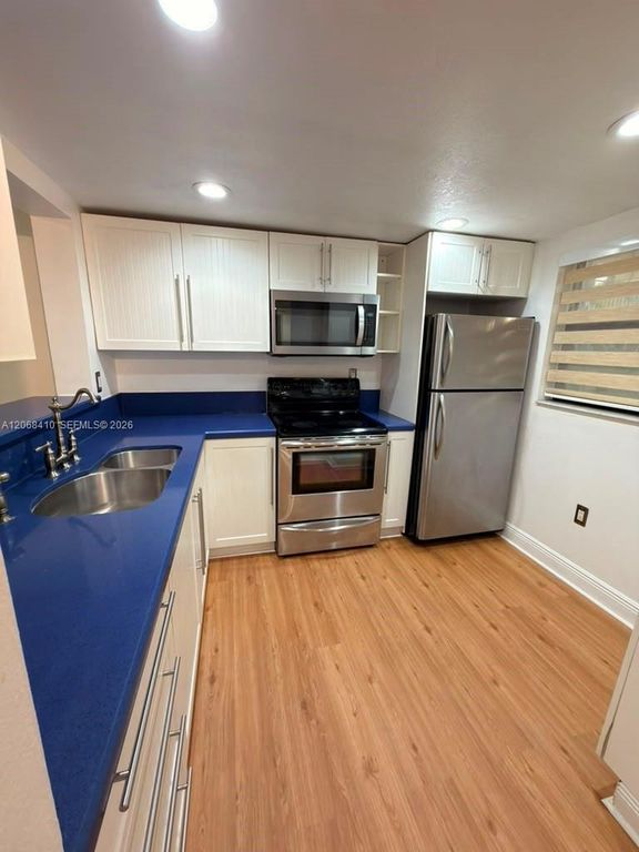 10835 SW 112th Avenue 114, Miami, FL 33176