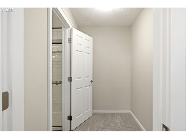 670 Nw CONNELL Ave, Hillsboro, OR 97124