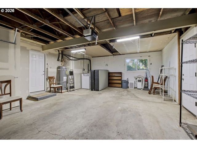 670 Nw CONNELL Ave, Hillsboro, OR 97124