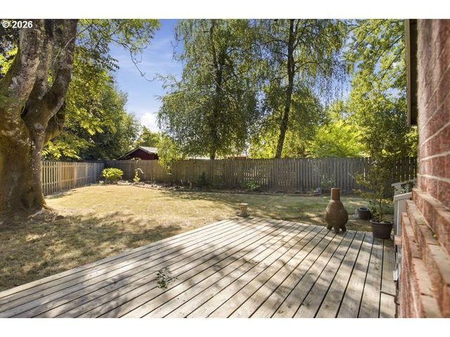 670 Nw CONNELL Ave, Hillsboro, OR 97124
