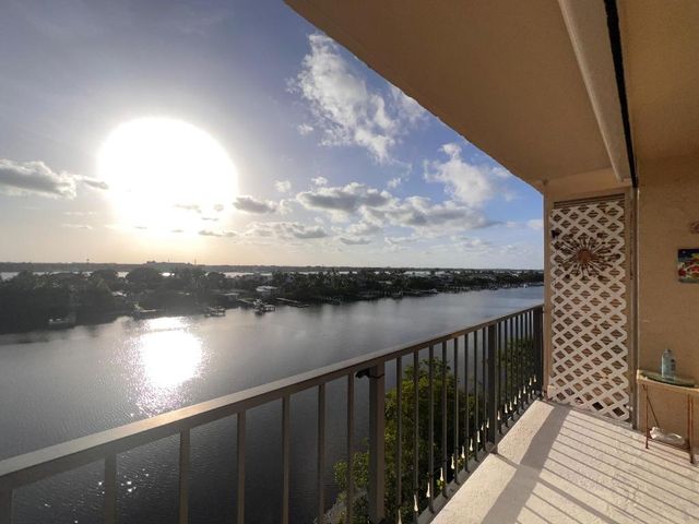 3581 S Ocean Boulevard 7e, South Palm Beach, FL 33480