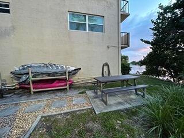 3581 S Ocean Boulevard 7e, South Palm Beach, FL 33480