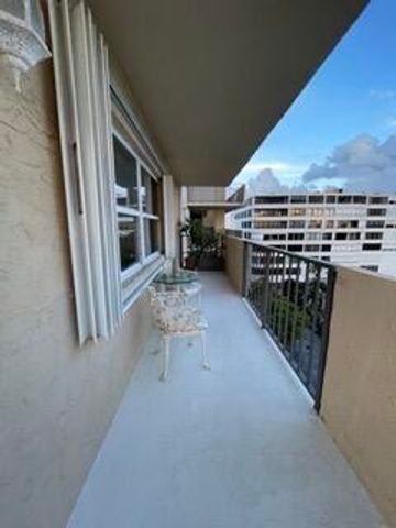 3581 S Ocean Boulevard 7e, South Palm Beach, FL 33480