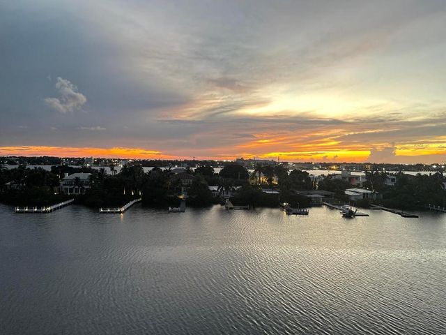 3581 S Ocean Boulevard 7e, South Palm Beach, FL 33480