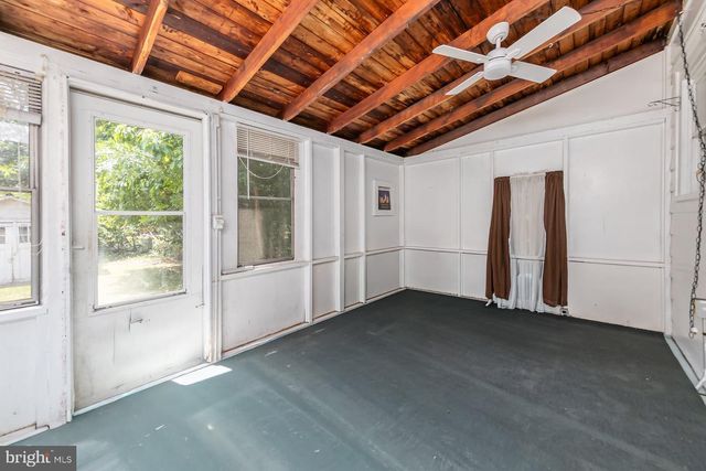 408 WEATHERBY AVE, Swedesboro, NJ 08085