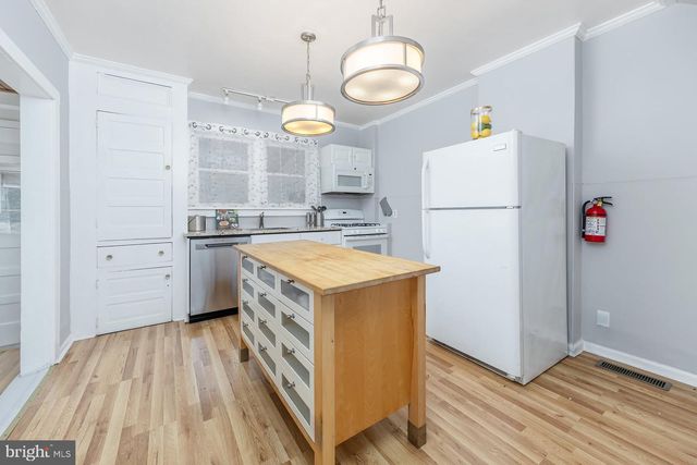 408 WEATHERBY AVE, Swedesboro, NJ 08085