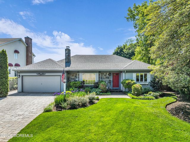 31 Cranmoor Drive, Toms River, NJ 08753
