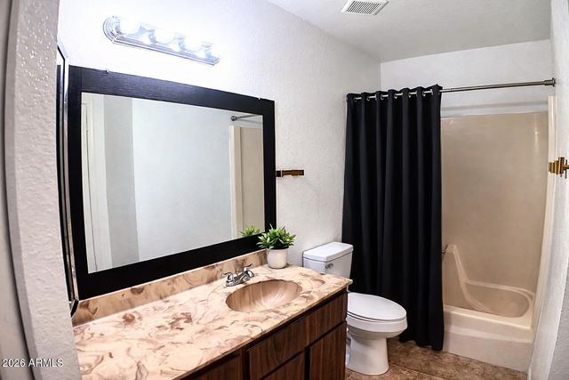 7331 N 44th ave Avenue, Glendale, AZ 85301