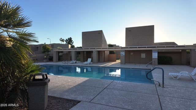 7331 N 44th ave Avenue, Glendale, AZ 85301