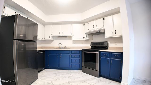 7331 N 44th ave Avenue, Glendale, AZ 85301