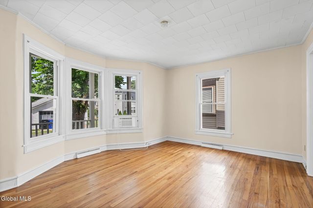 3 Ball Place, Watervliet, NY 12189