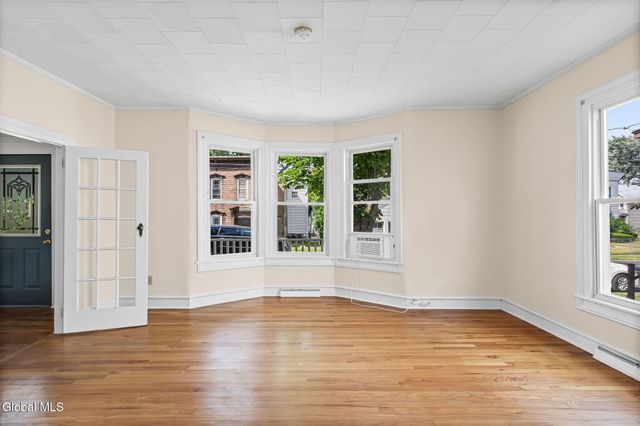 3 Ball Place, Watervliet, NY 12189