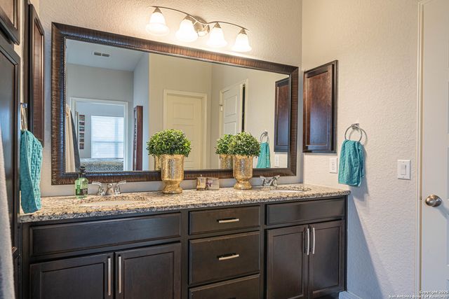 8923 Monument Parke, San Antonio, TX 78254