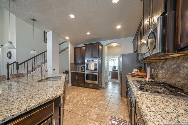 8923 Monument Parke, San Antonio, TX 78254