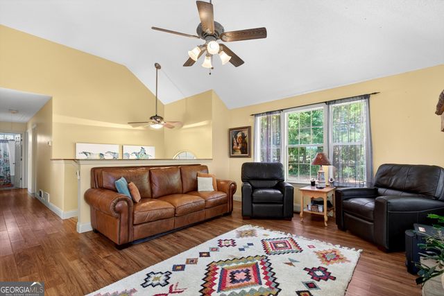511 W Mcintosh Road, Brooks, GA 30205