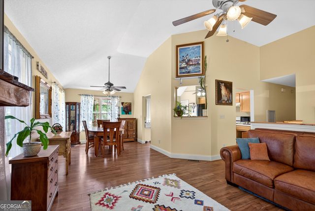 511 W Mcintosh Road, Brooks, GA 30205
