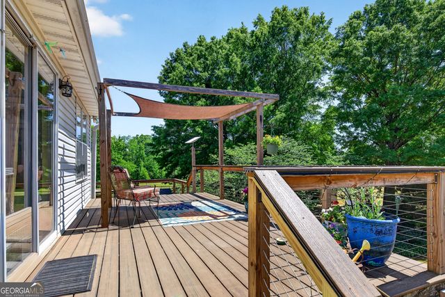 511 W Mcintosh Road, Brooks, GA 30205