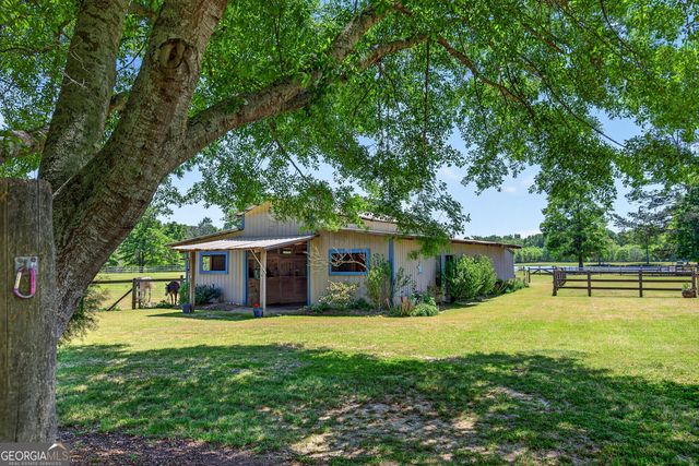 511 W Mcintosh Road, Brooks, GA 30205
