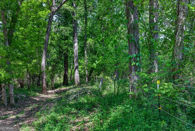 511 W Mcintosh Road, Brooks, GA 30205