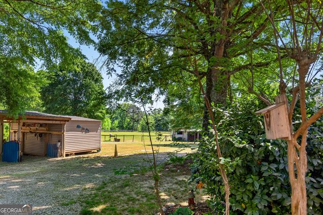 511 W Mcintosh Road, Brooks, GA 30205