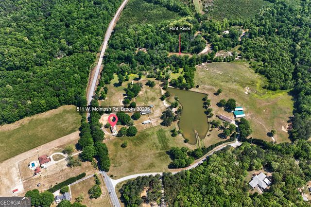 511 W Mcintosh Road, Brooks, GA 30205