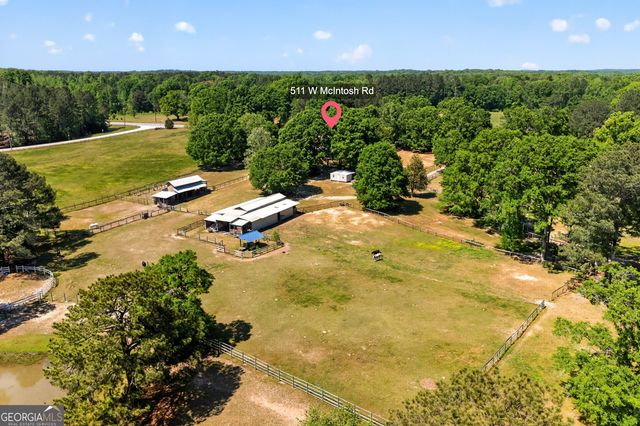 511 W Mcintosh Road, Brooks, GA 30205